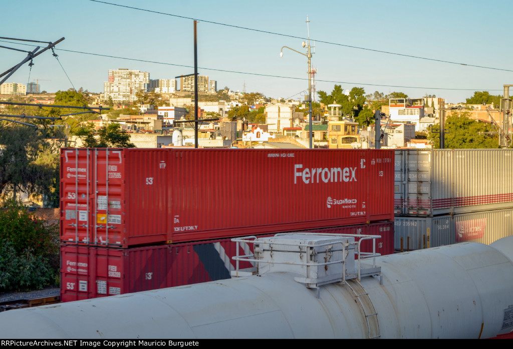 FXEU Container red scheme